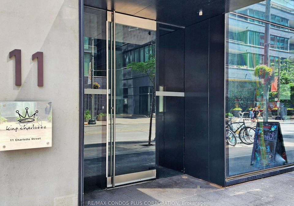 11-charlotte-street-toronto-ontario-c12550044