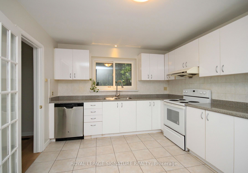 8-birchbank-lane-north-york-ontario-c12550090