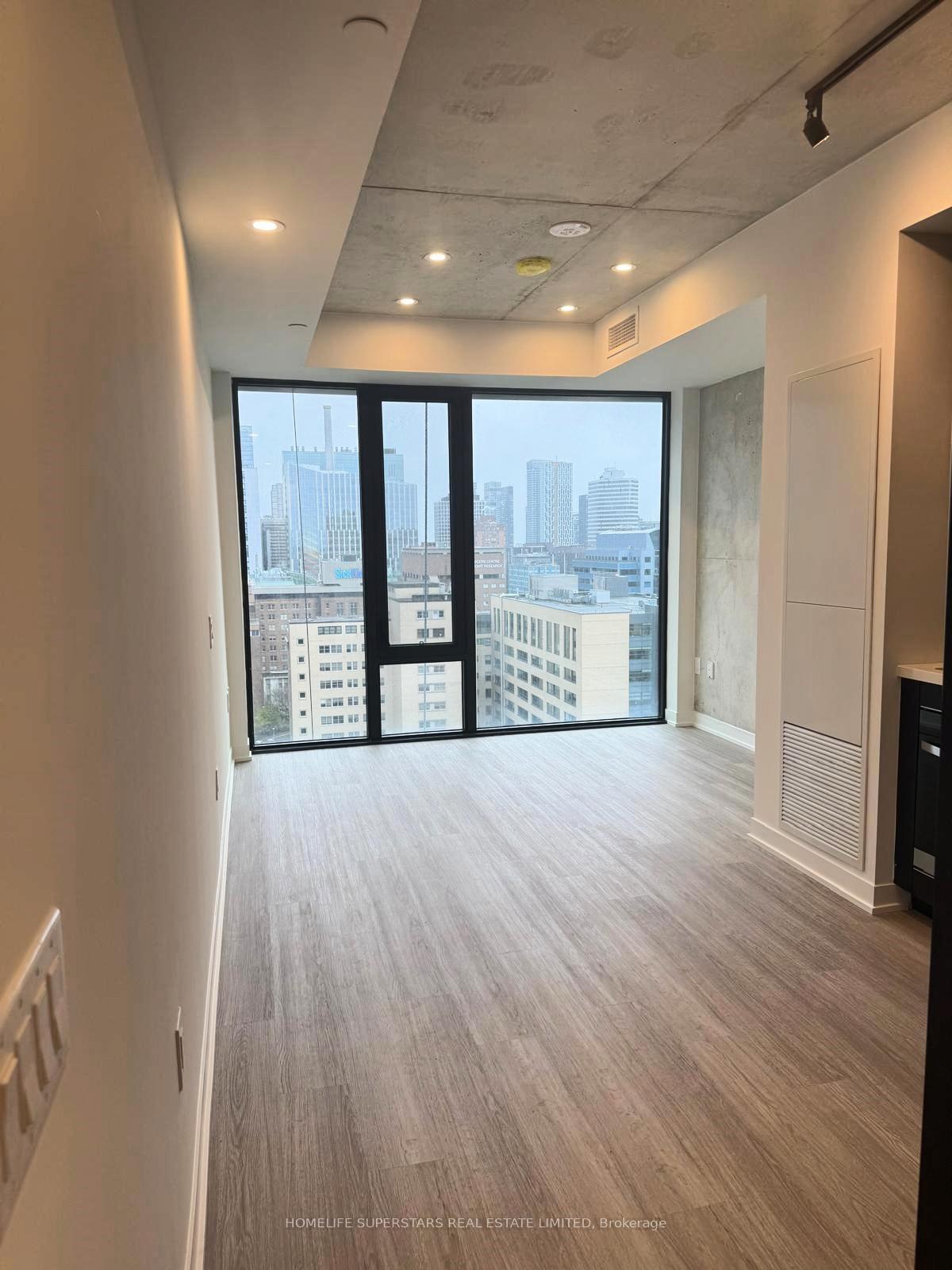 195-mccaul-street-toronto-ontario-c12550150