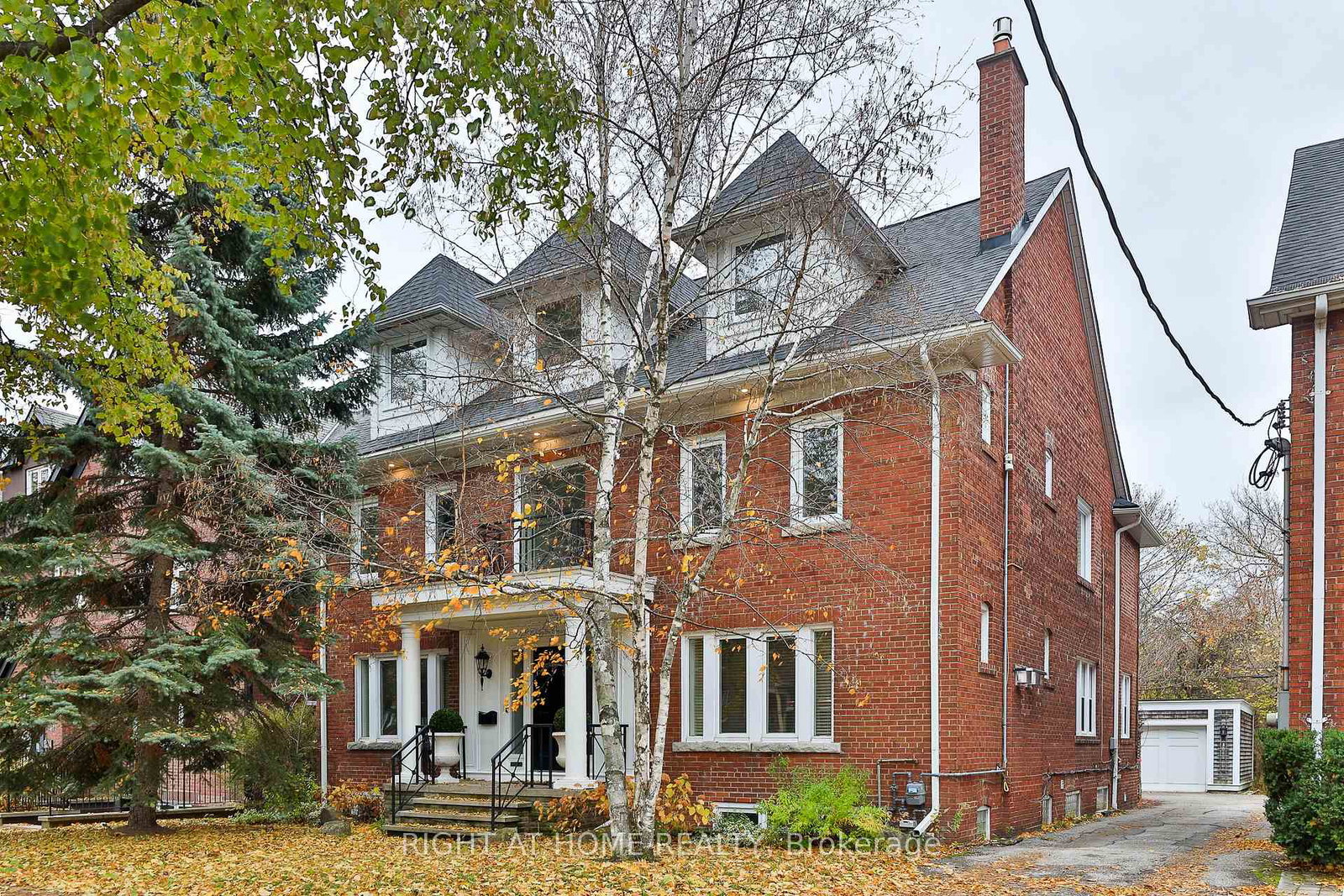 119-chaplin-crescent-toronto-ontario-c12550198