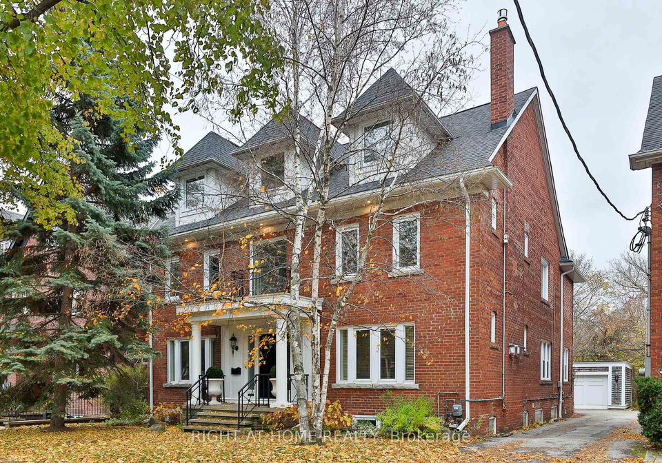 119-chaplin-crescent-toronto-ontario-c12550198