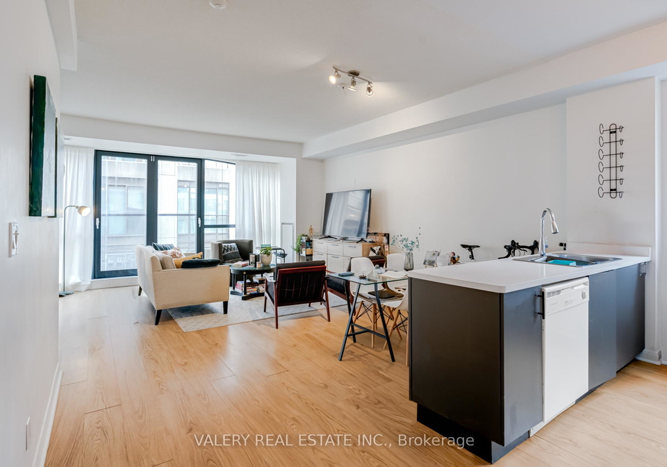 11-soho-street-toronto-ontario-c12550538