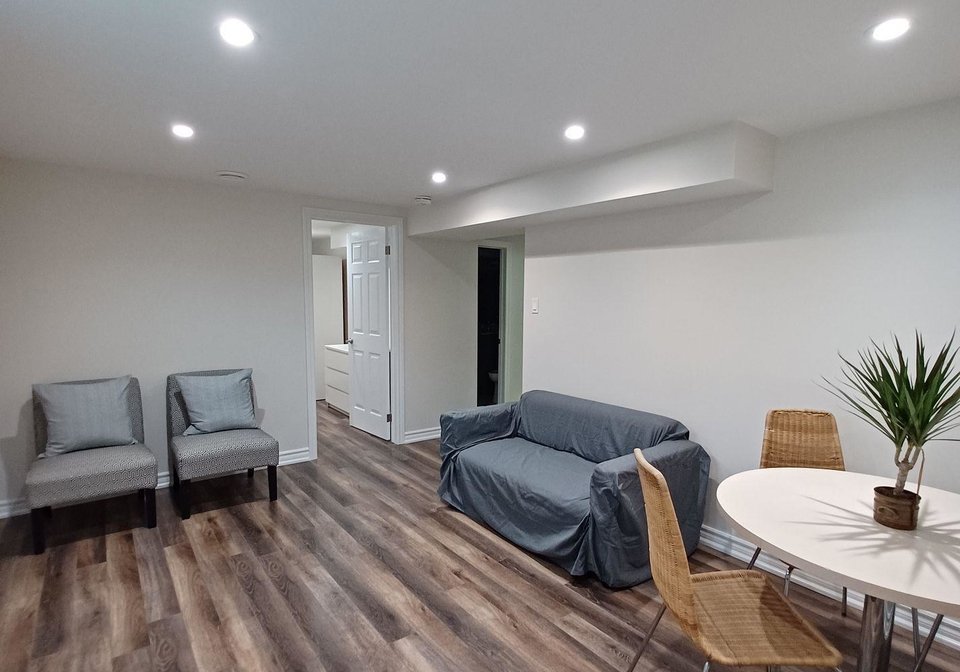87-pinemore-crescent-north-york-ontario-c12550882