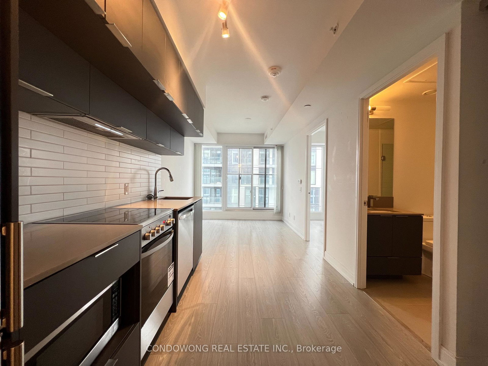 181-dundas-street-e-toronto-ontario-c12551186