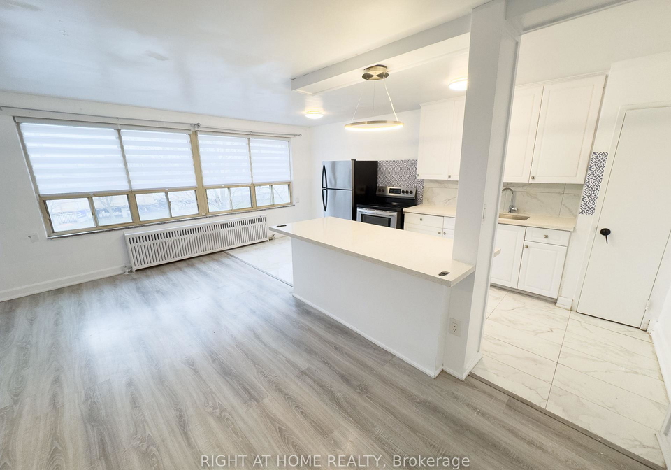 896-eglinton-avenue-e-east-york-ontario-c12551650