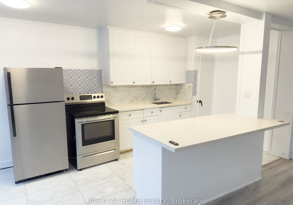 896-eglinton-avenue-e-east-york-ontario-c12551650