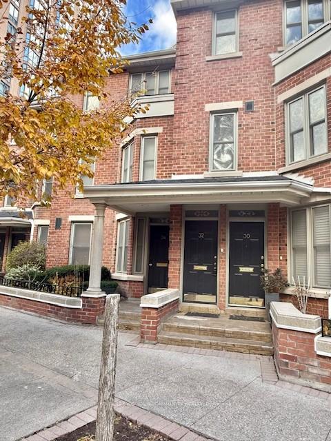 32-irwin-avenue-toronto-ontario-c12551924