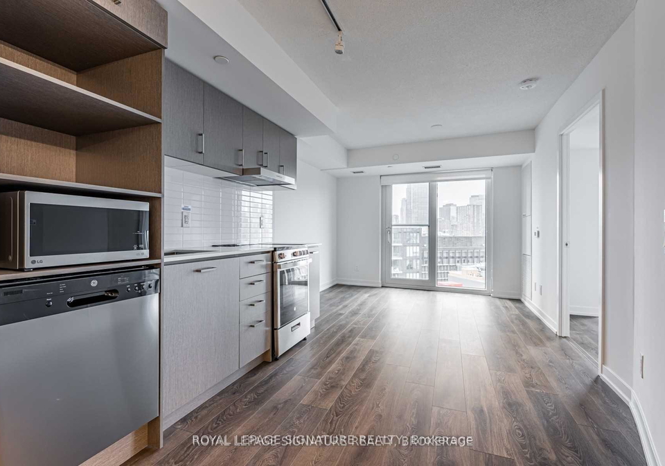 219-dundas-street-e-toronto-ontario-c12552342
