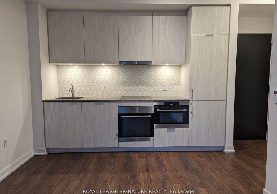 158-front-street-e-toronto-ontario-c12552368