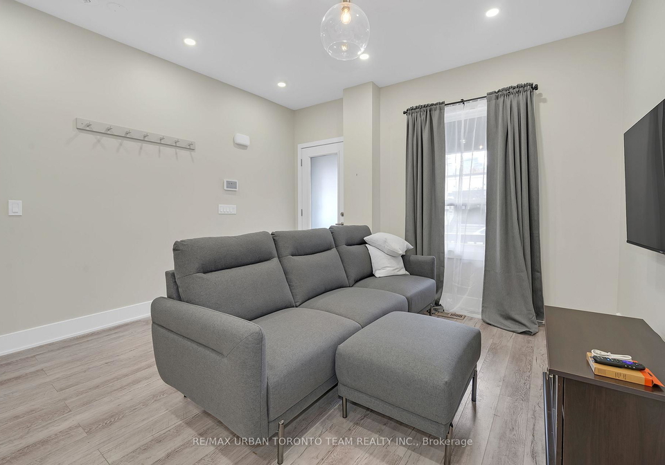 575-sumach-street-toronto-ontario-c12552604