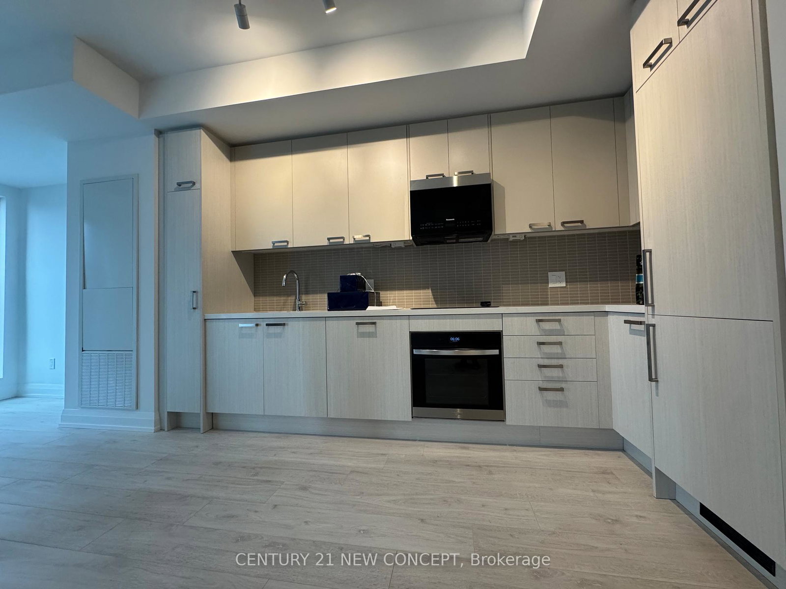 20-soudan-avenue-toronto-ontario-c12552662