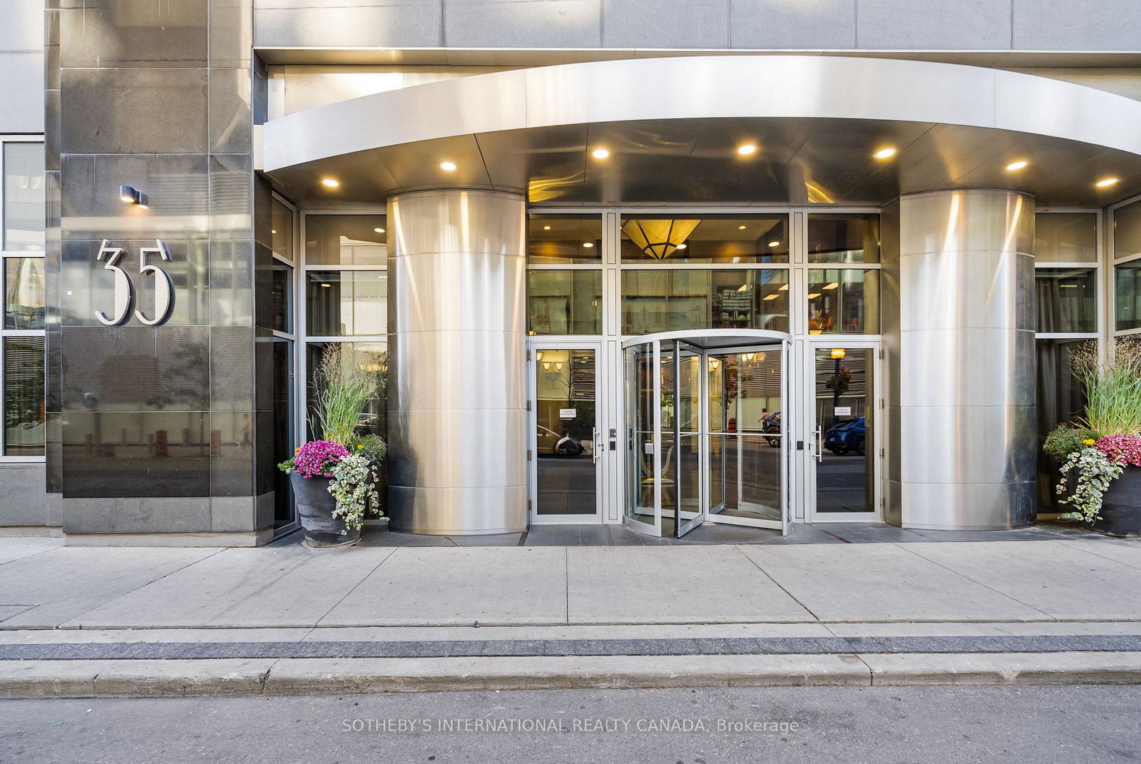 35-balmuto-street-toronto-ontario-c12552690