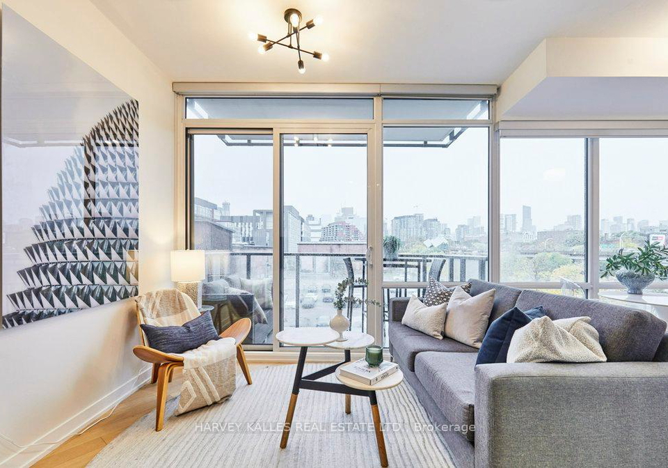 120-bayview-avenue-toronto-ontario-c12553052