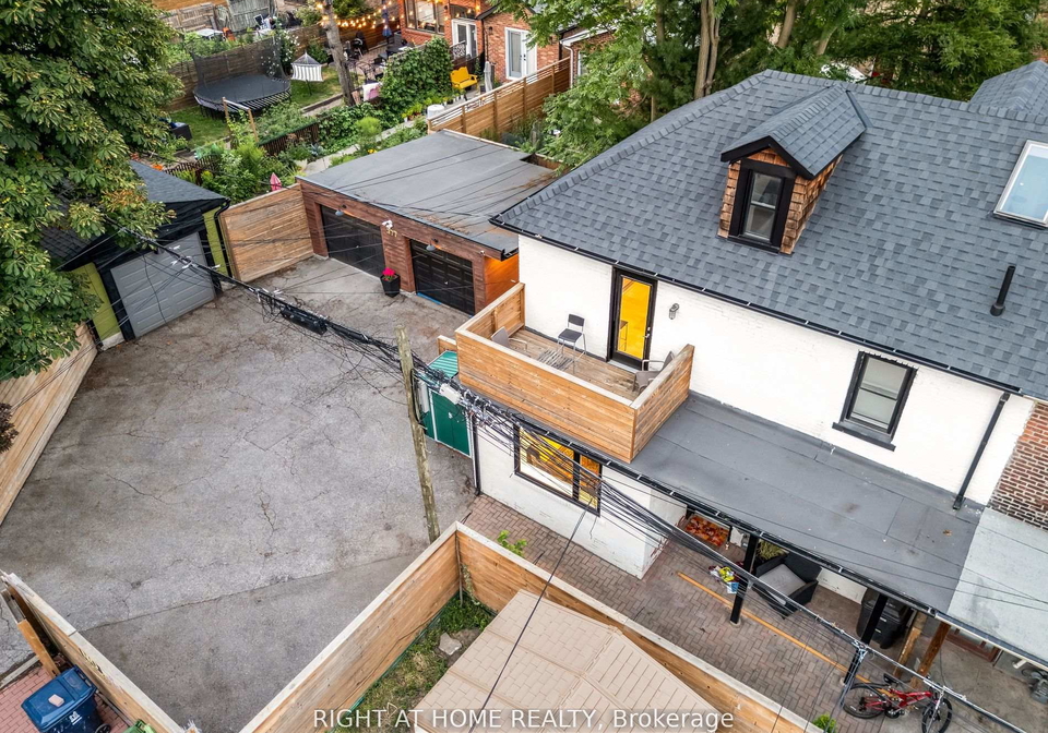 377-lansdowne-avenue-toronto-ontario-c12553070