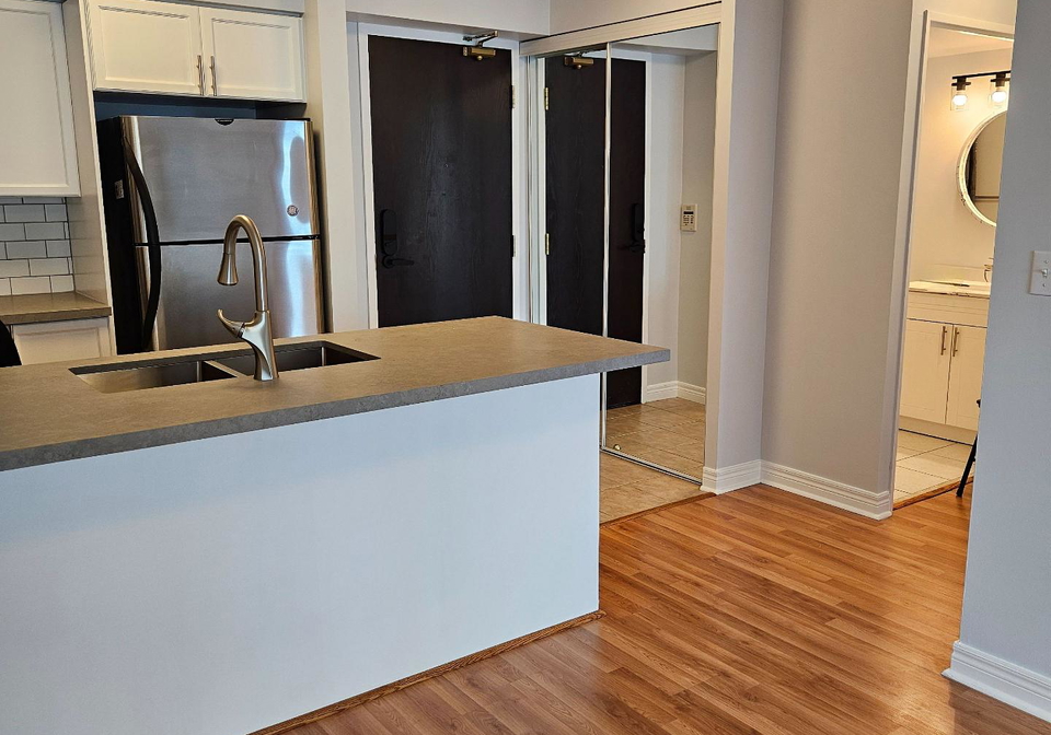23-hollywood-avenue-north-york-ontario-c12553572