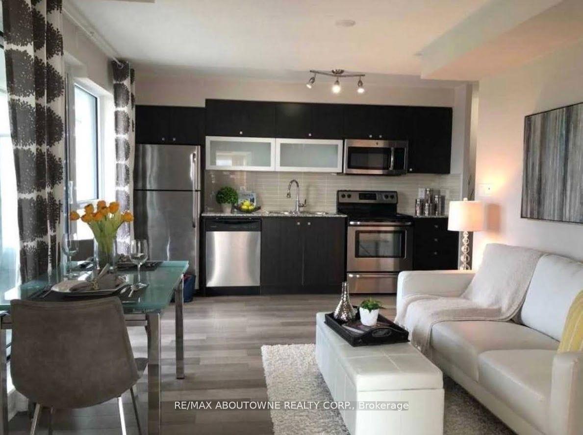 2015-sheppard-avenue-e-north-york-ontario-c12553656