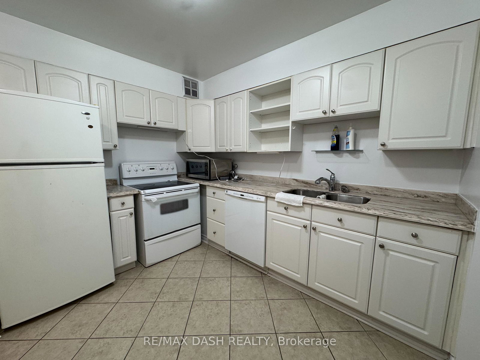 45-carlton-street-toronto-ontario-c12554096