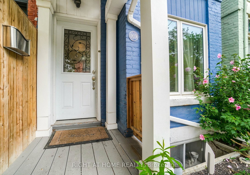 169-beaconsfield-avenue-toronto-ontario-c12554144