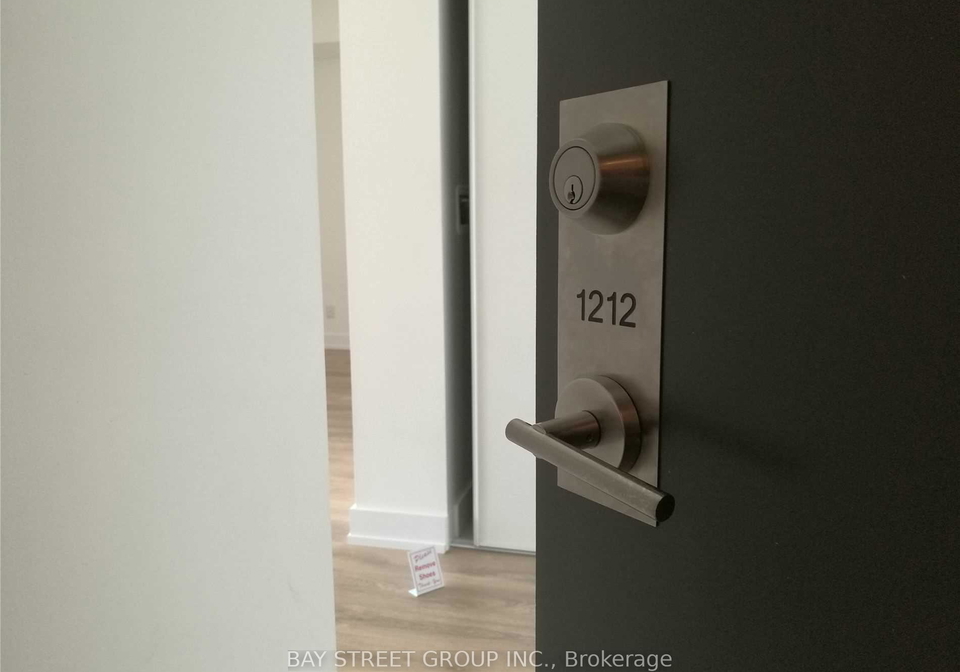 150-fairview-mall-drive-north-york-ontario-c12554184