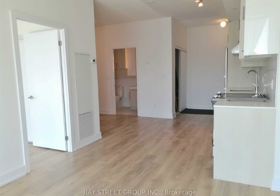 150-fairview-mall-drive-north-york-ontario-c12554184