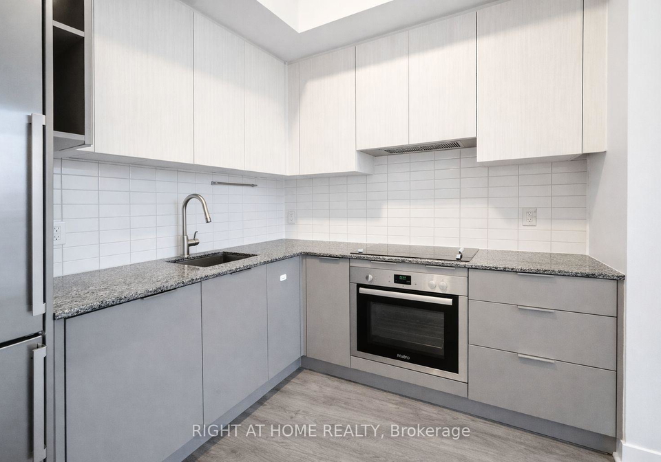 120-parliament-street-toronto-ontario-c12554186