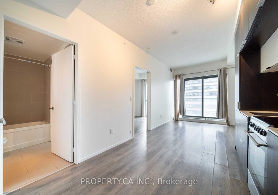 159-dundas-street-e-toronto-ontario-c12554548