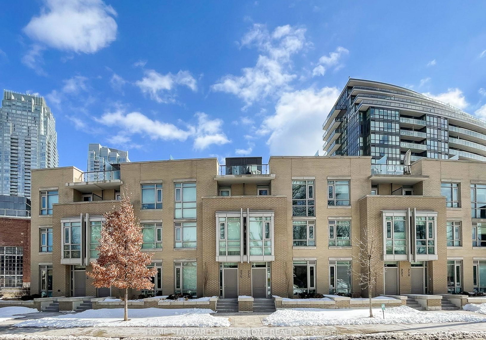 223-duplex-avenue-toronto-ontario-c12554628