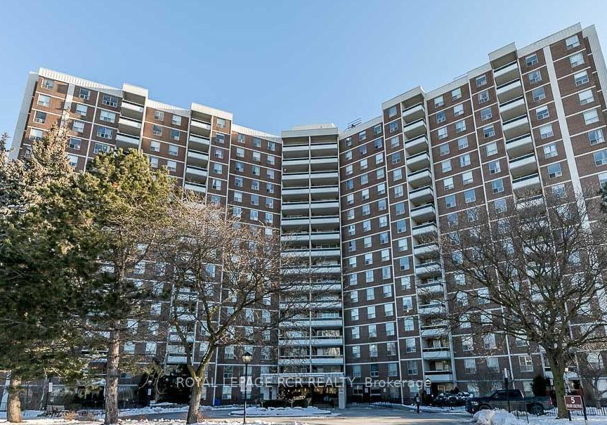 5-shady-golfway-east-york-ontario-c12554636