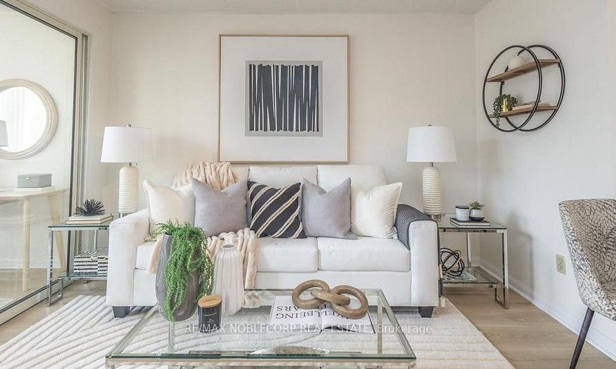 25-grenville-street-toronto-ontario-c12555040