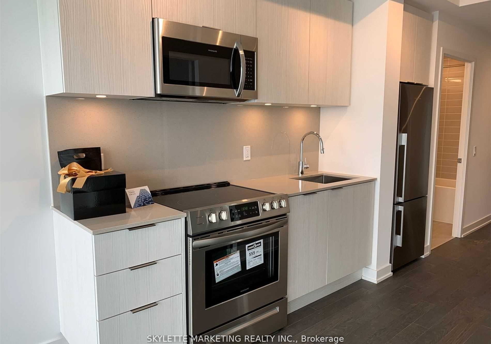 25-richmond-street-e-toronto-ontario-c12555108