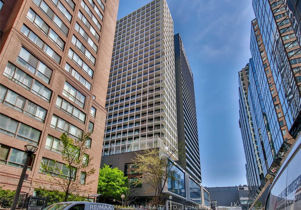 20-edward-street-toronto-ontario-c12555384
