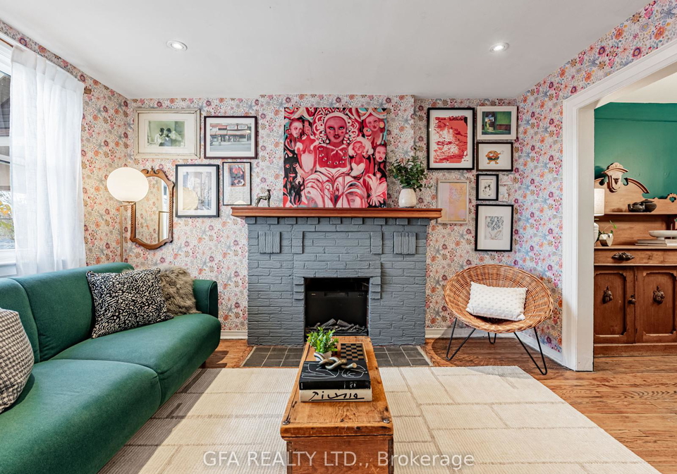 880-davenport-road-toronto-ontario-c12555892