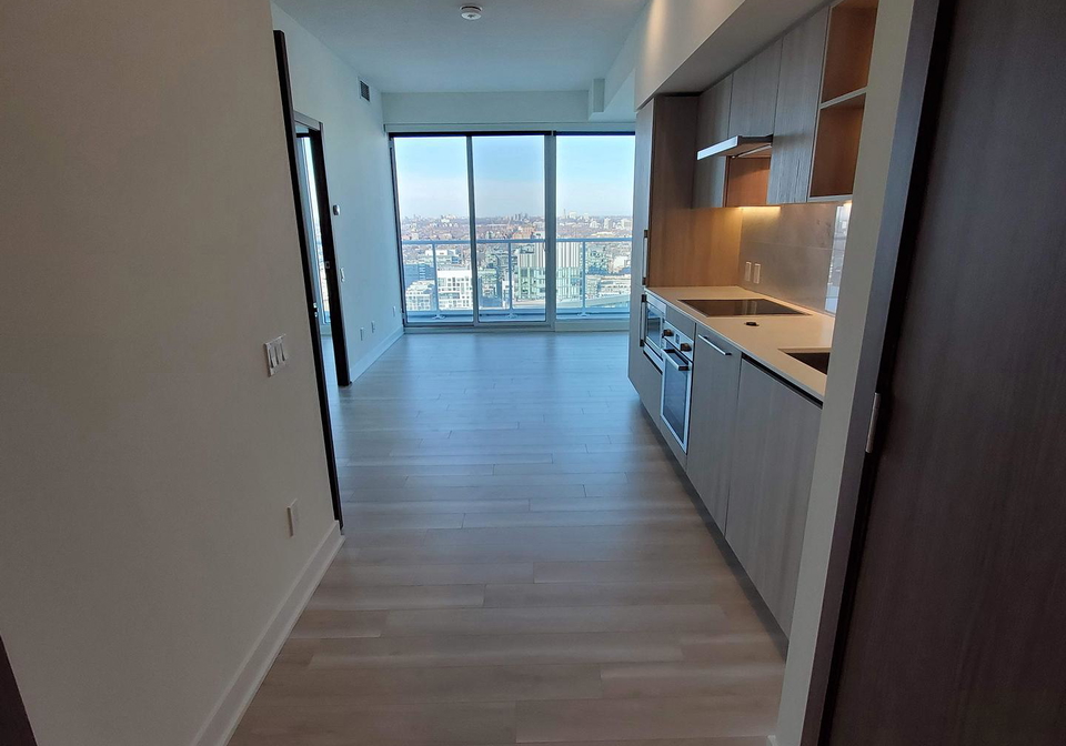 17-bathurst-street-toronto-ontario-c12556344