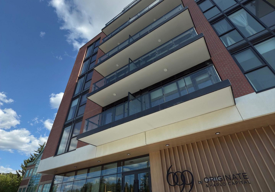 699-sheppard-avenue-e-north-york-ontario-c12556492