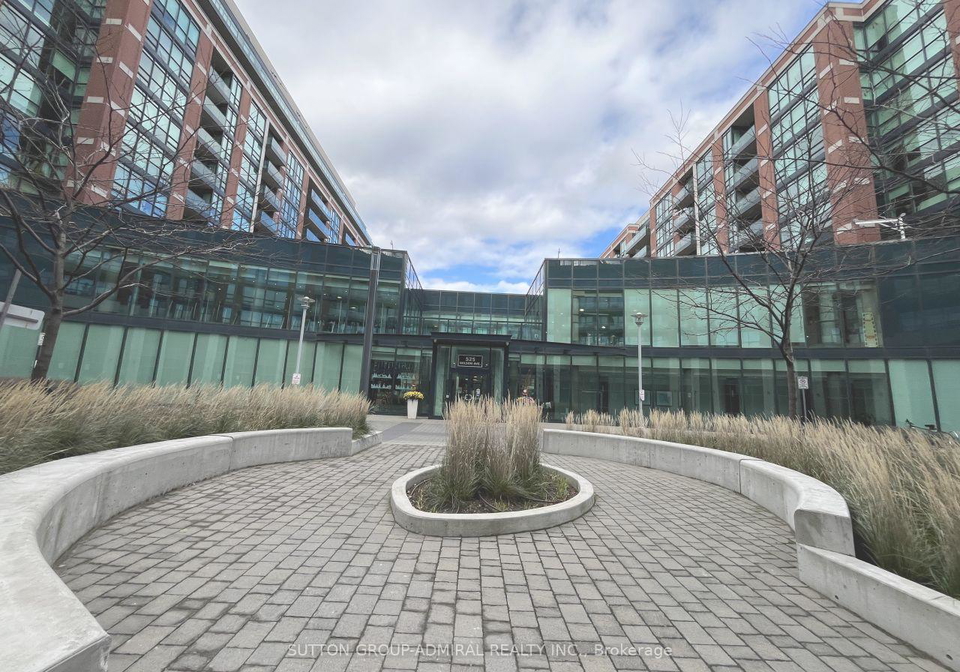 525-wilson-avenue-toronto-ontario-c12556818