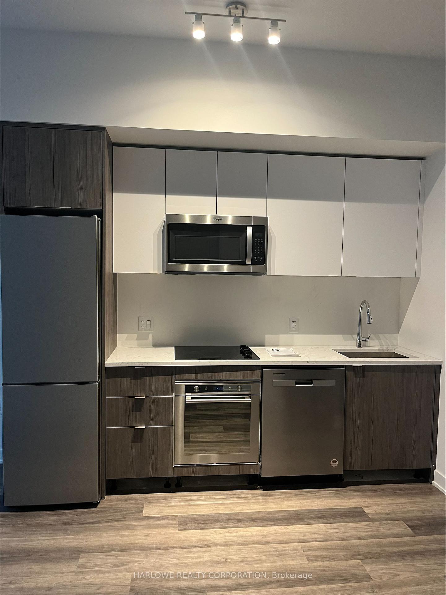 60-princess-street-toronto-ontario-c12556872