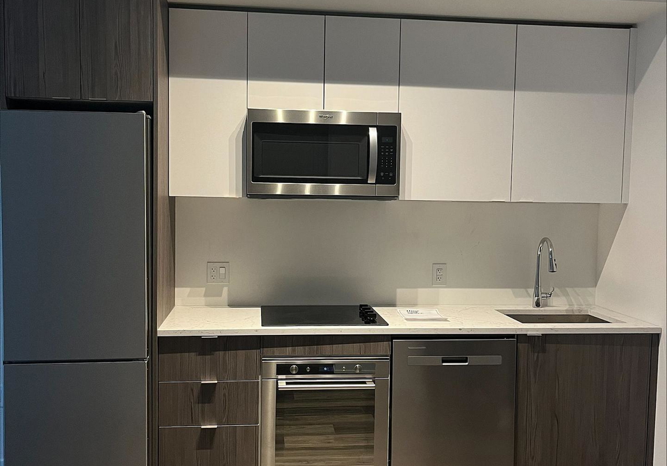 60-princess-street-toronto-ontario-c12556872