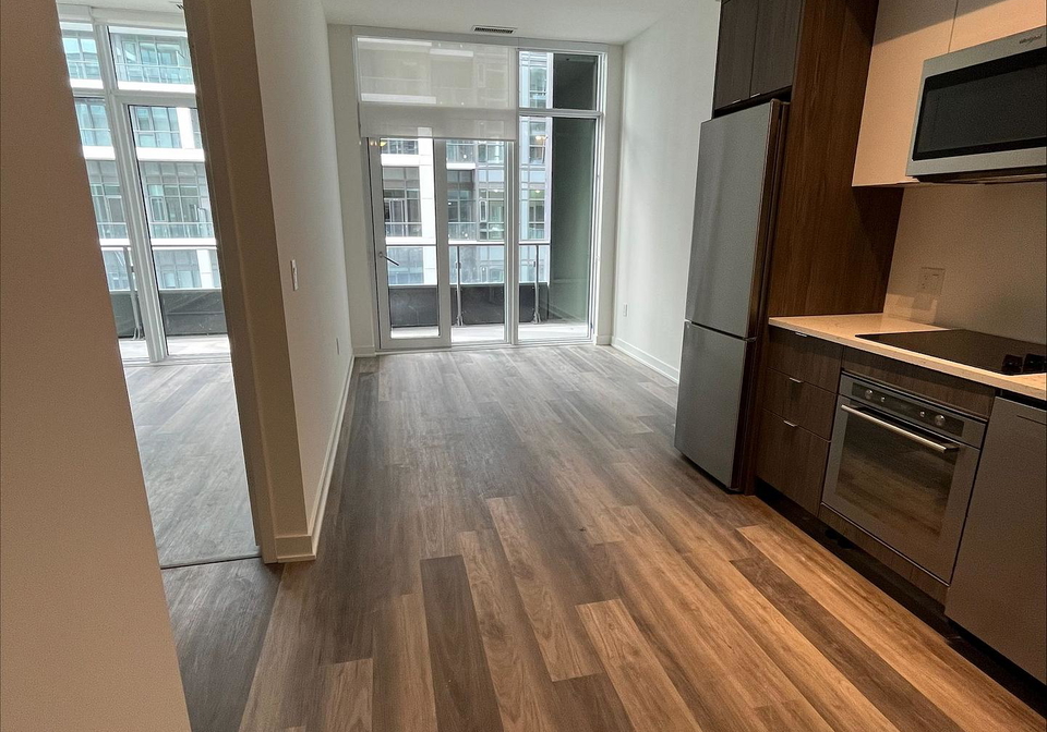 60-princess-street-toronto-ontario-c12556872