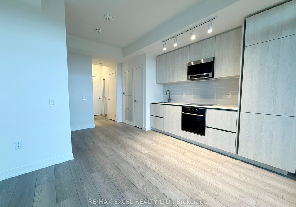 110-broadway-avenue-toronto-ontario-c12556920