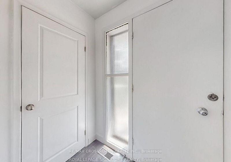 82-northwood-drive-north-york-ontario-c12557228