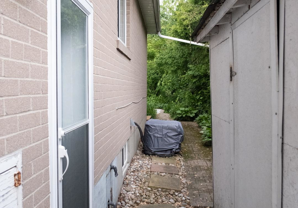 331-woodsworth-road-north-york-ontario-c12557344