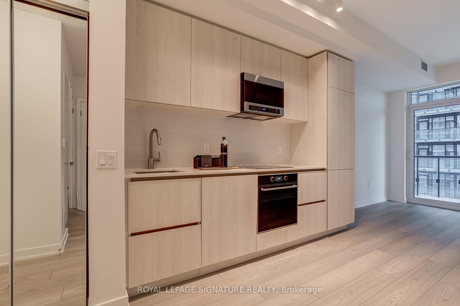 110-broadway-avenue-toronto-ontario-c12557420