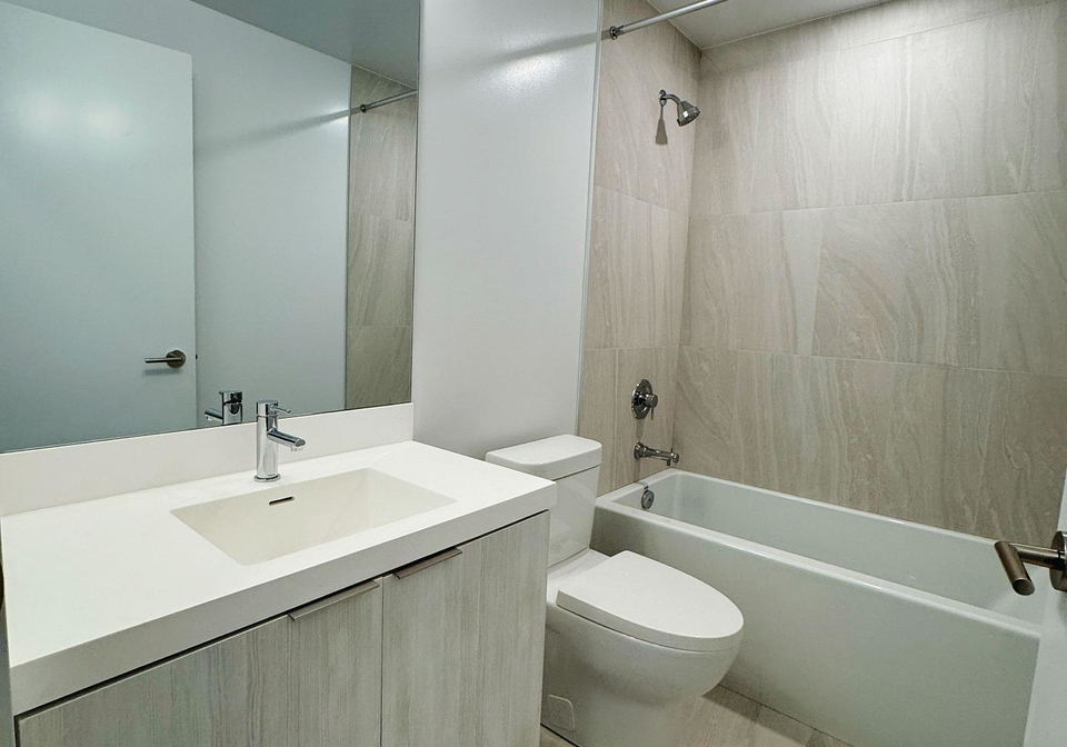 5858-yonge-street-toronto-ontario-c12557468