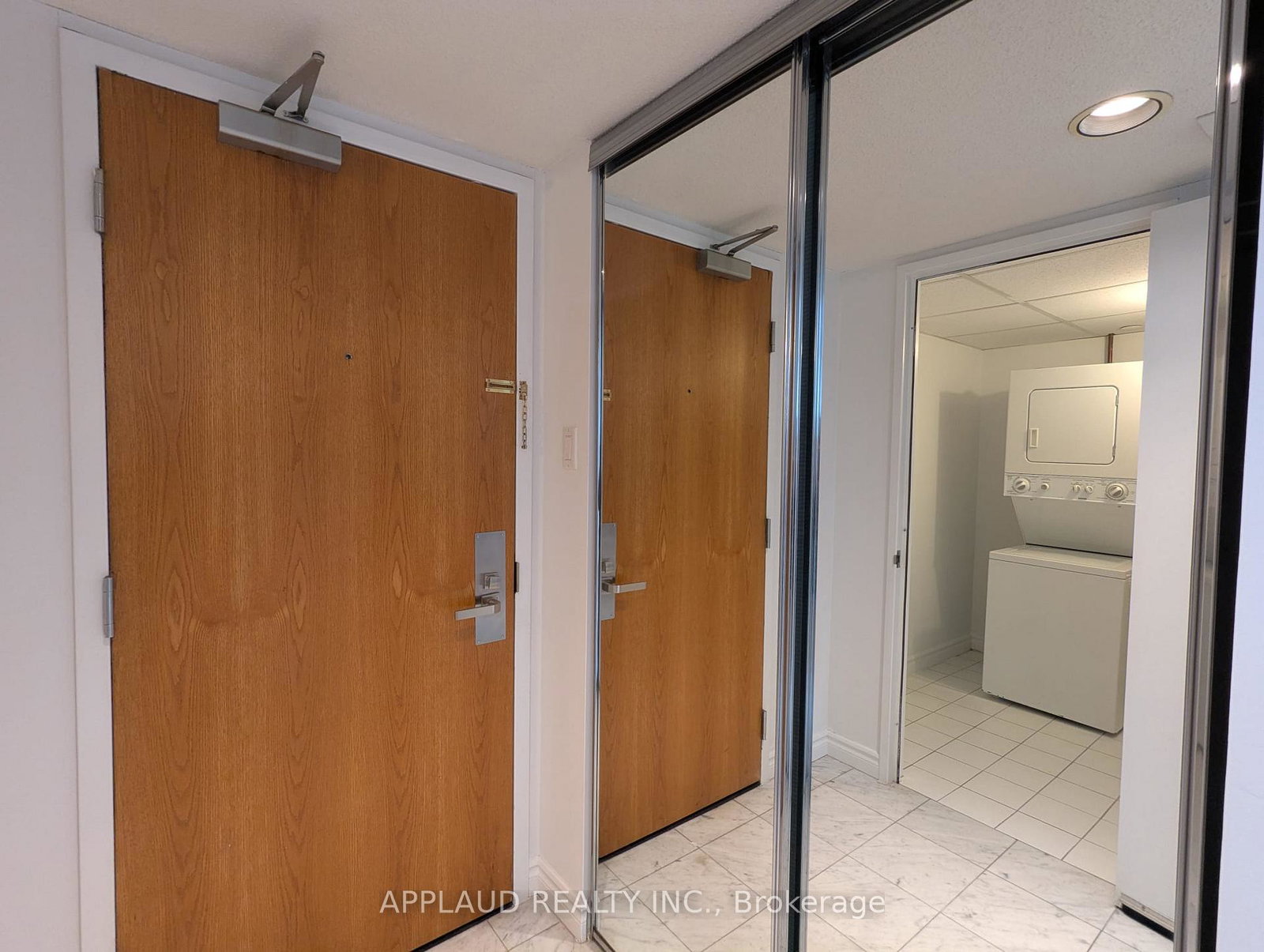 38-elm-street-toronto-ontario-c12557654