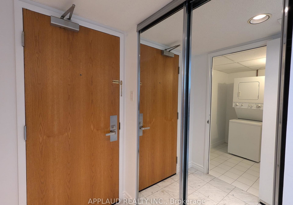 38-elm-street-toronto-ontario-c12557654
