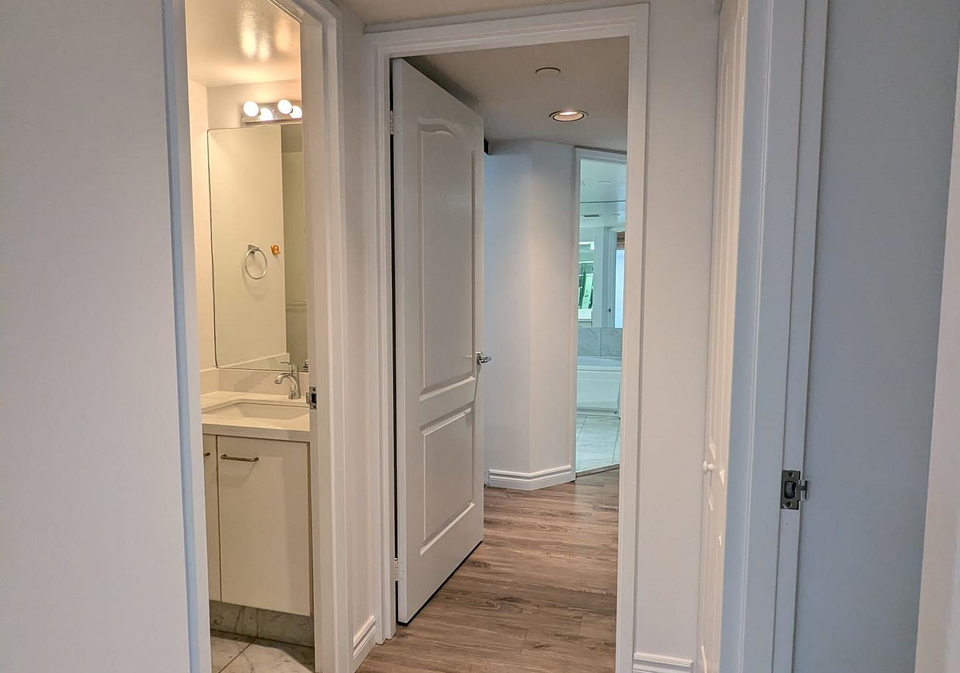 38-elm-street-toronto-ontario-c12557654