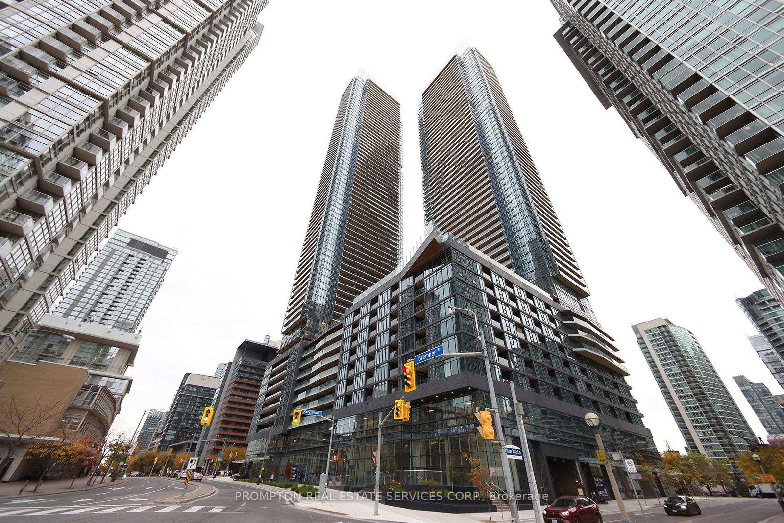3-concord-cityplace-way-toronto-ontario-c12557738