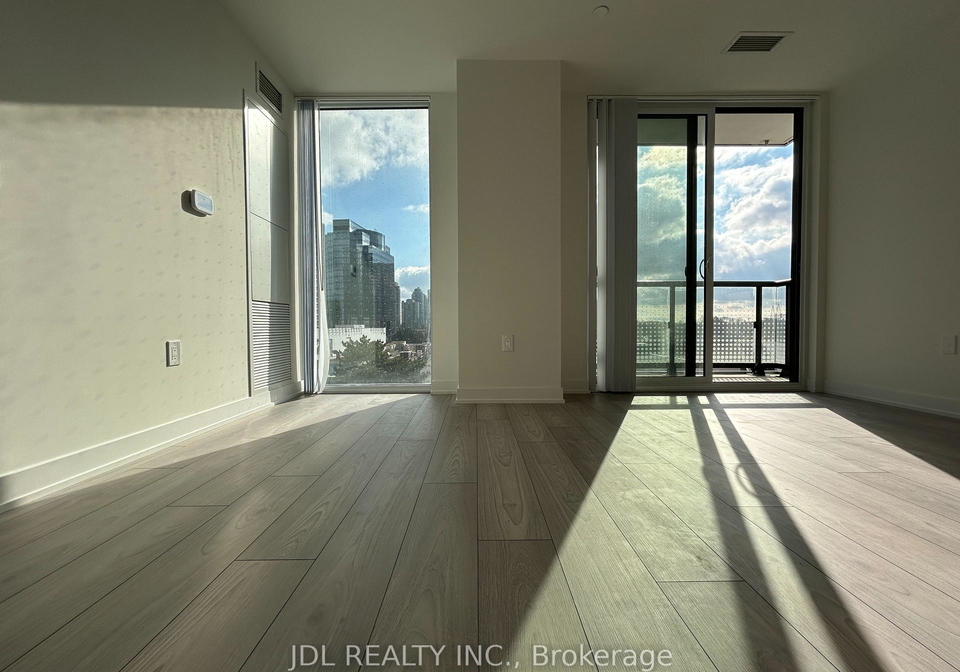 5858-yonge-street-toronto-ontario-c12557832