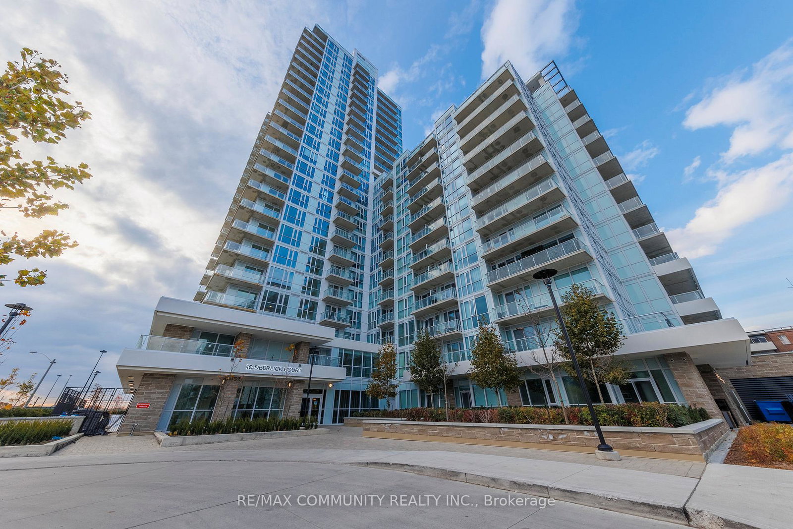10-deerlick-court-north-york-ontario-c12557948