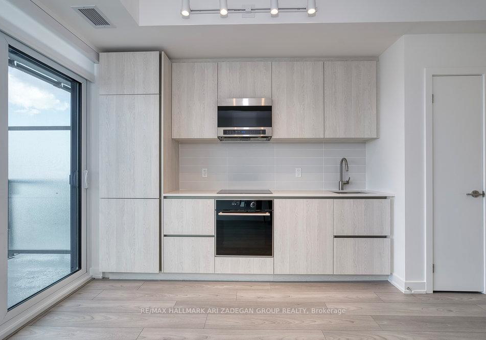 120-broadway-avenue-toronto-ontario-c12558388